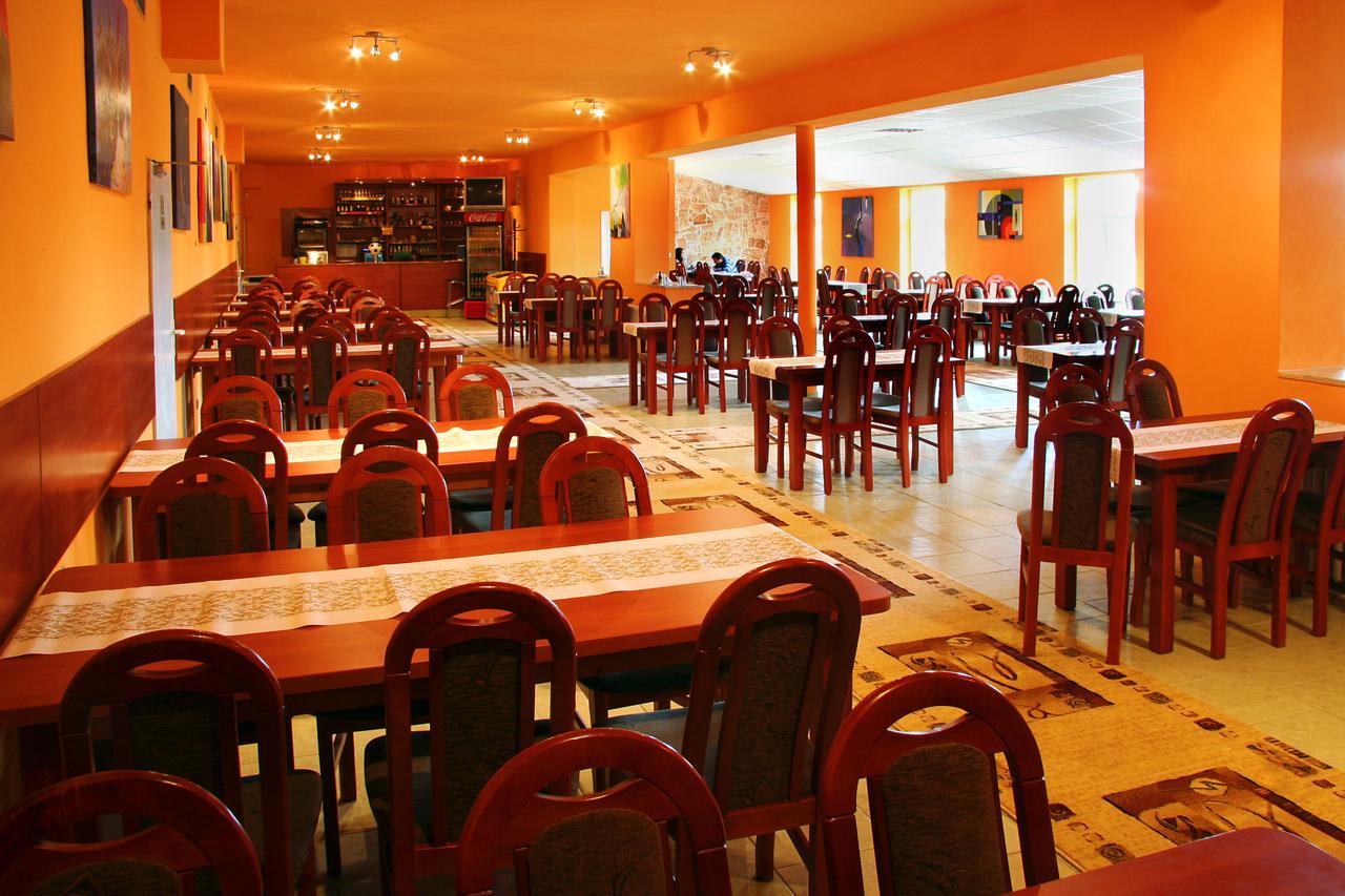 Penzion Olympia** บันสกาบิสตรีตซา ภายนอก รูปภาพ